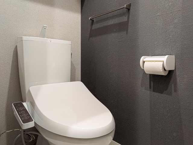 ティッシュはトイレに流すとつまりやすい！つまる確率やNGな使い方