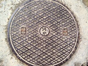 汚水枡が溢れるのはつまりのサイン!原因や自分でできる掃除方法を解説