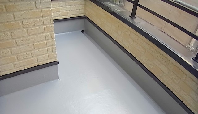 100均グッズはベランダの排水溝つまりの予防も可能