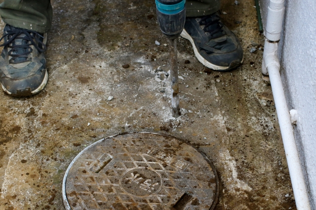 雨水枡・汚水枡の蓋交換は業者への依頼もおすすめ!