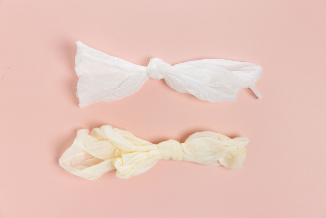 トイレにビニール袋を流してしまったら早急に対応！対処法やNG行為を解説