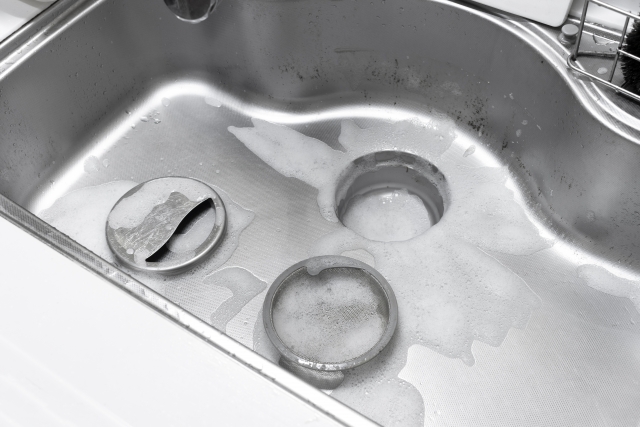 キッチン排水口つまりを溶かすプロ仕様の強力薬剤5選