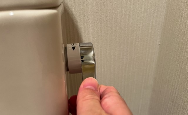 これはNG!夜中のトイレつまりで避けるべき行為