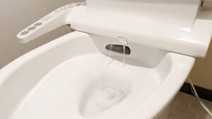 ウォシュレットから温水が出ない原因は設定や故障!対処法も解説
