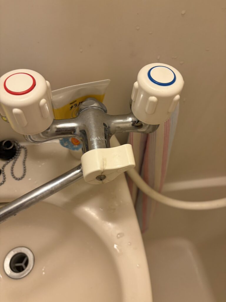 【横浜市青葉区】集合住宅の水漏れ3箇所とトイレの不具合をまとめて修理