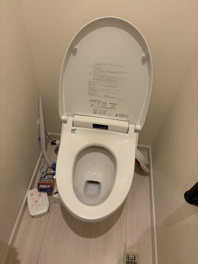【新座市】2階トイレの流れが悪い症状をポンプ作業で解消